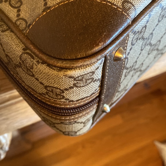 Authenticated vintage Princy Cloth Gucci Handbag - Picture 9 of 15